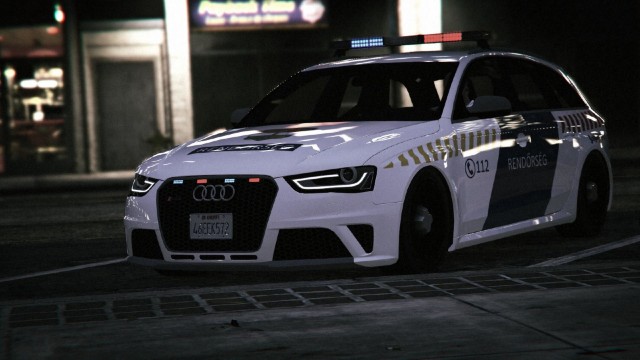 Audi RS4 Avant Hungarian Police